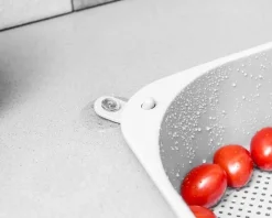Cedzak i ociekacz narożny