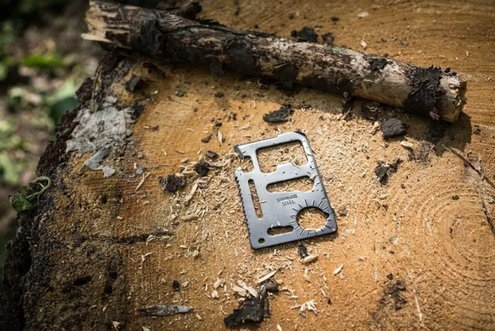 Karta przeżycia 11w1 (czarna) survival